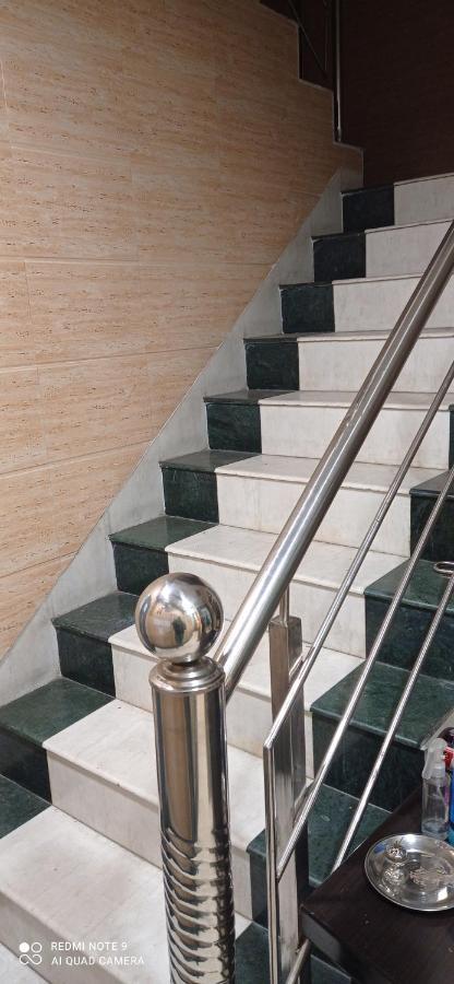 Hotel Ravi Residency Jalandhar Buitenkant foto